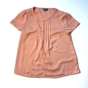 Modcloth Lucky Pintucks Women's Medium Blouse Shirt Top Short Sleeve Peach